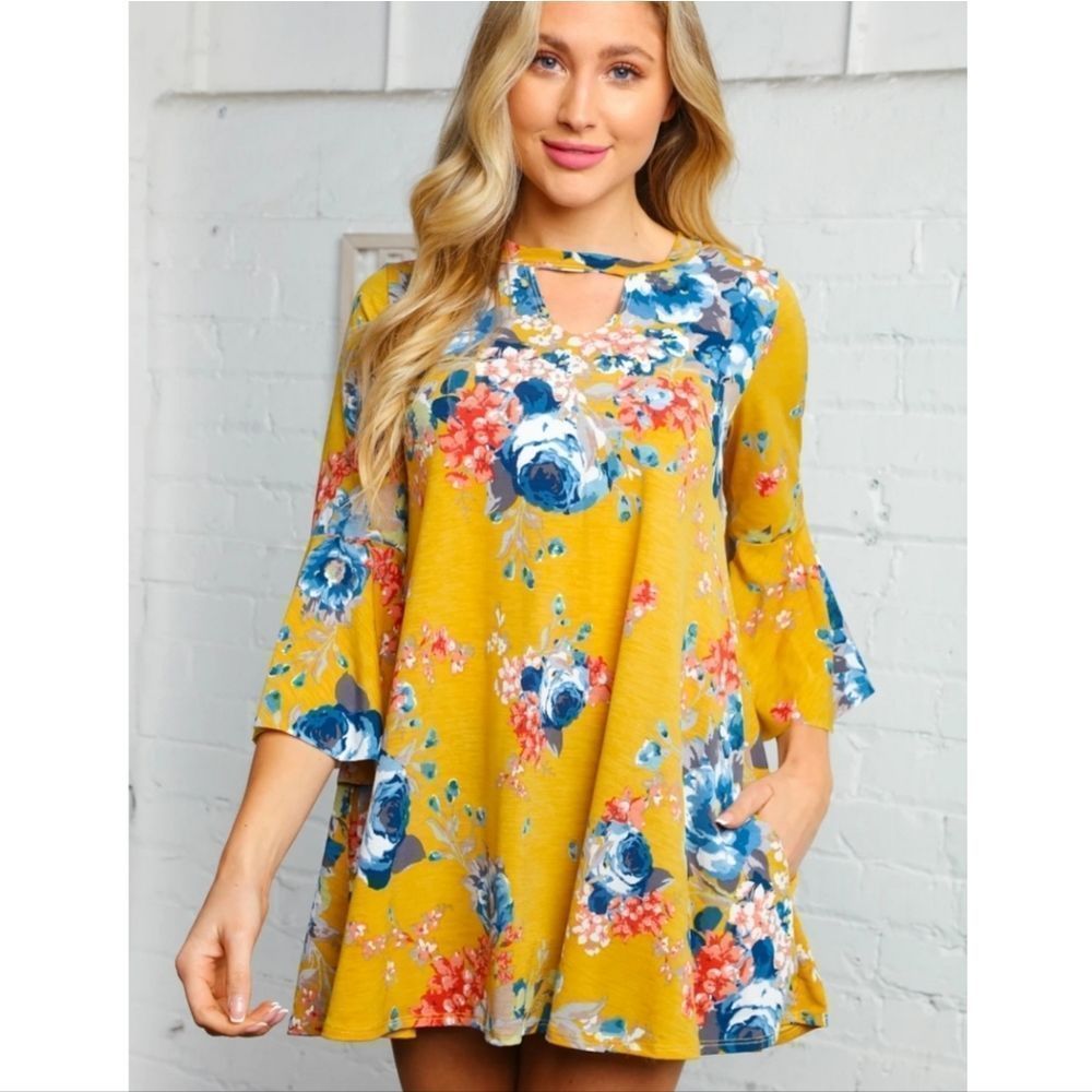 Mustard Key Hole Floral Top